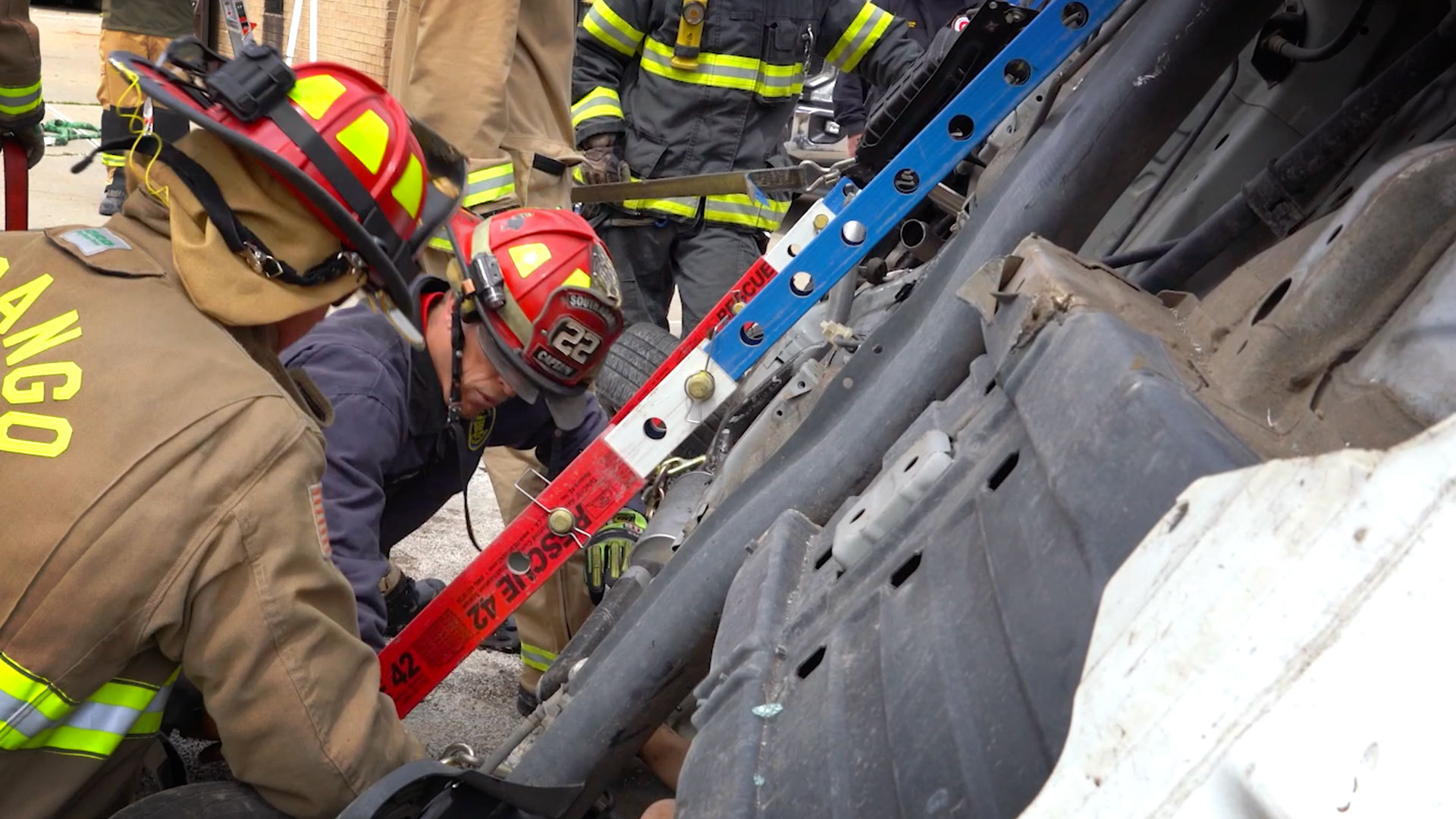 Featured image for “Tie Back Rig Part 3: Stabilization Crew  | Vehicle Extrication Training”